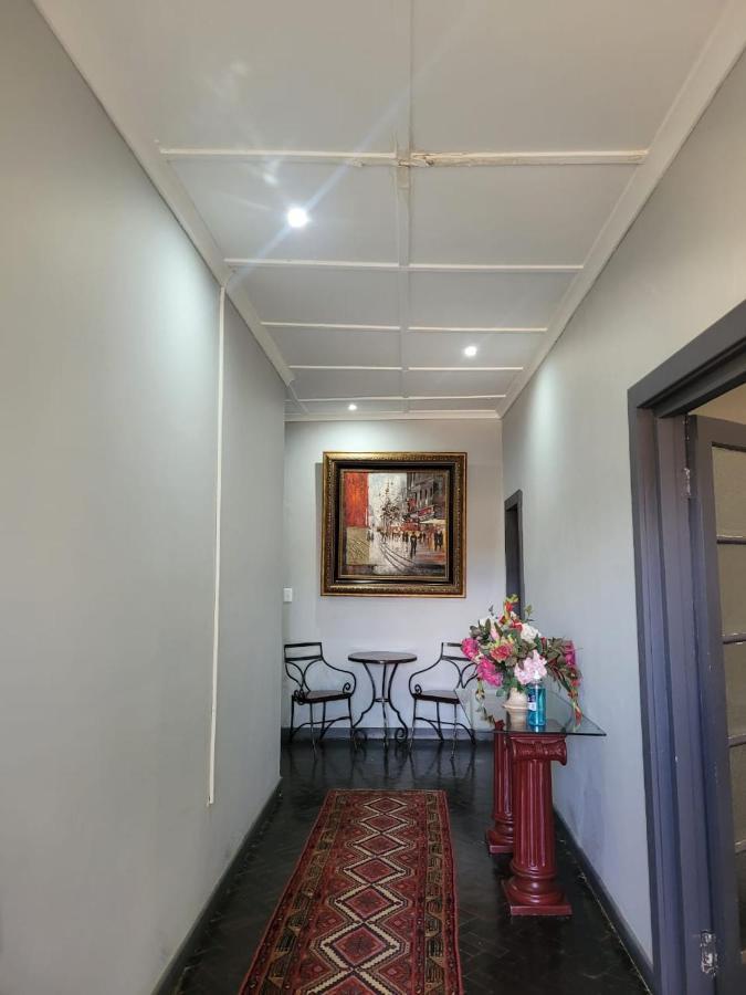 Palm Guesthouse Zeerust Экстерьер фото